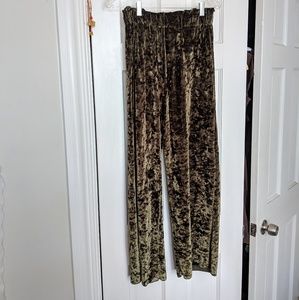 ✨👖Crushed Green Velvet wideleg stretch pants👖✨
